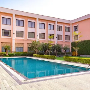Rezort Tivoli Grand