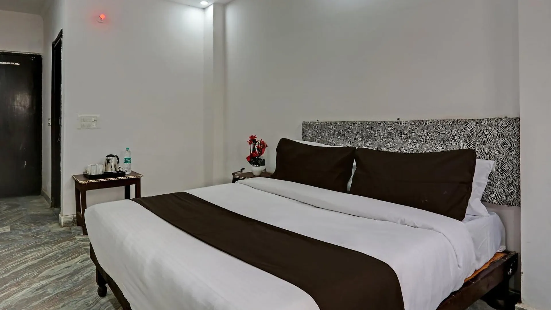Hotel O Blue Moon Residency Delhi  Delhi (National Capital Territory of India)