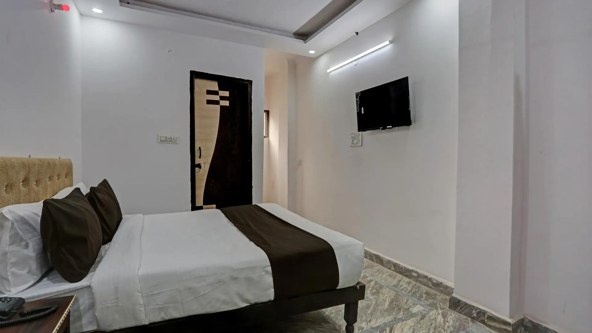 Hotel O Blue Moon Residency Delhi  Delhi (National Capital Territory of India)