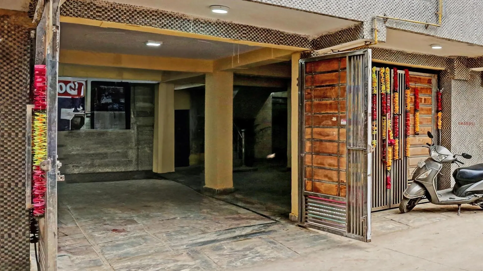 Hotel O Blue Moon Residency Delhi