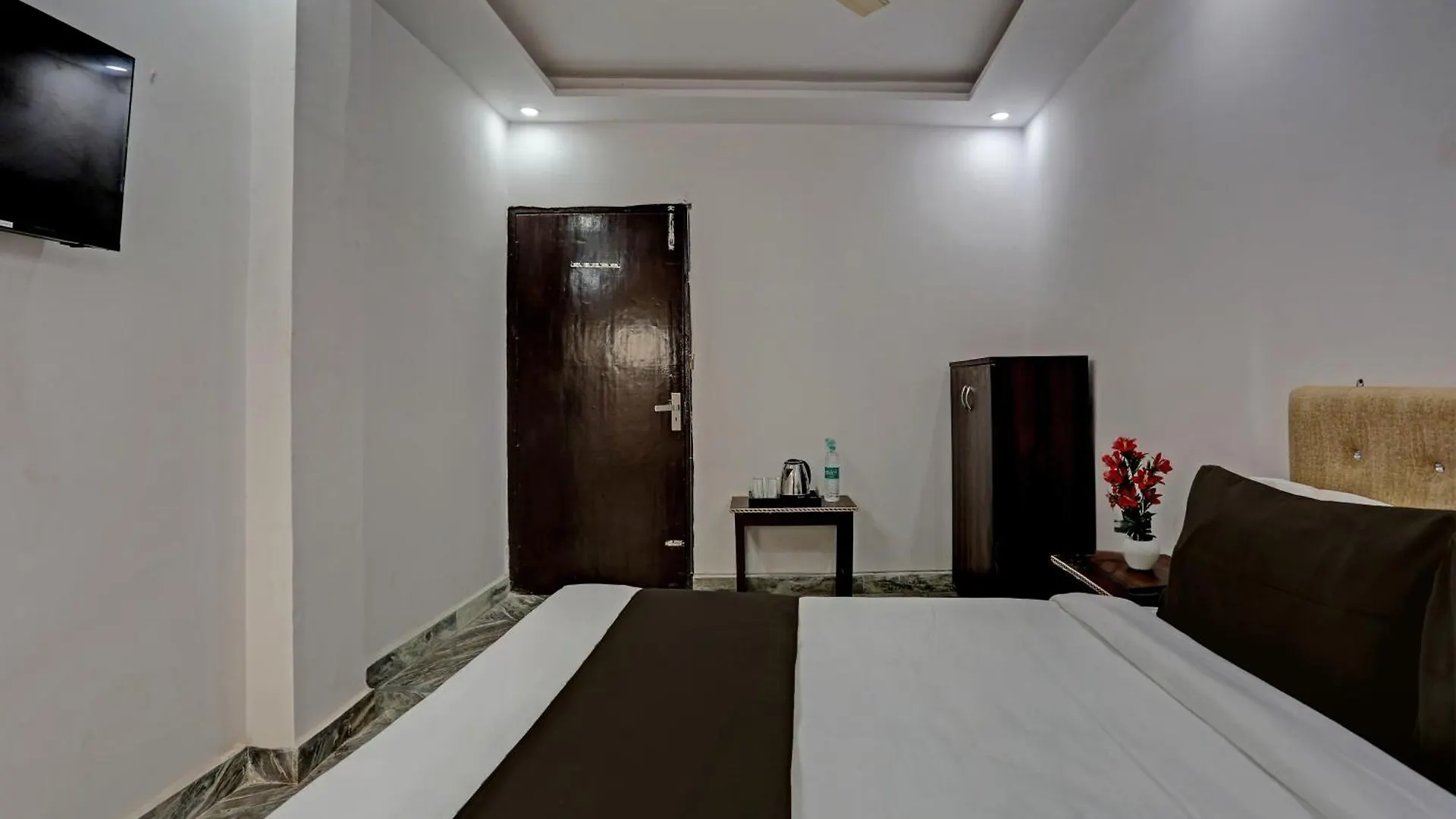 Hotel O Blue Moon Residency Delhi