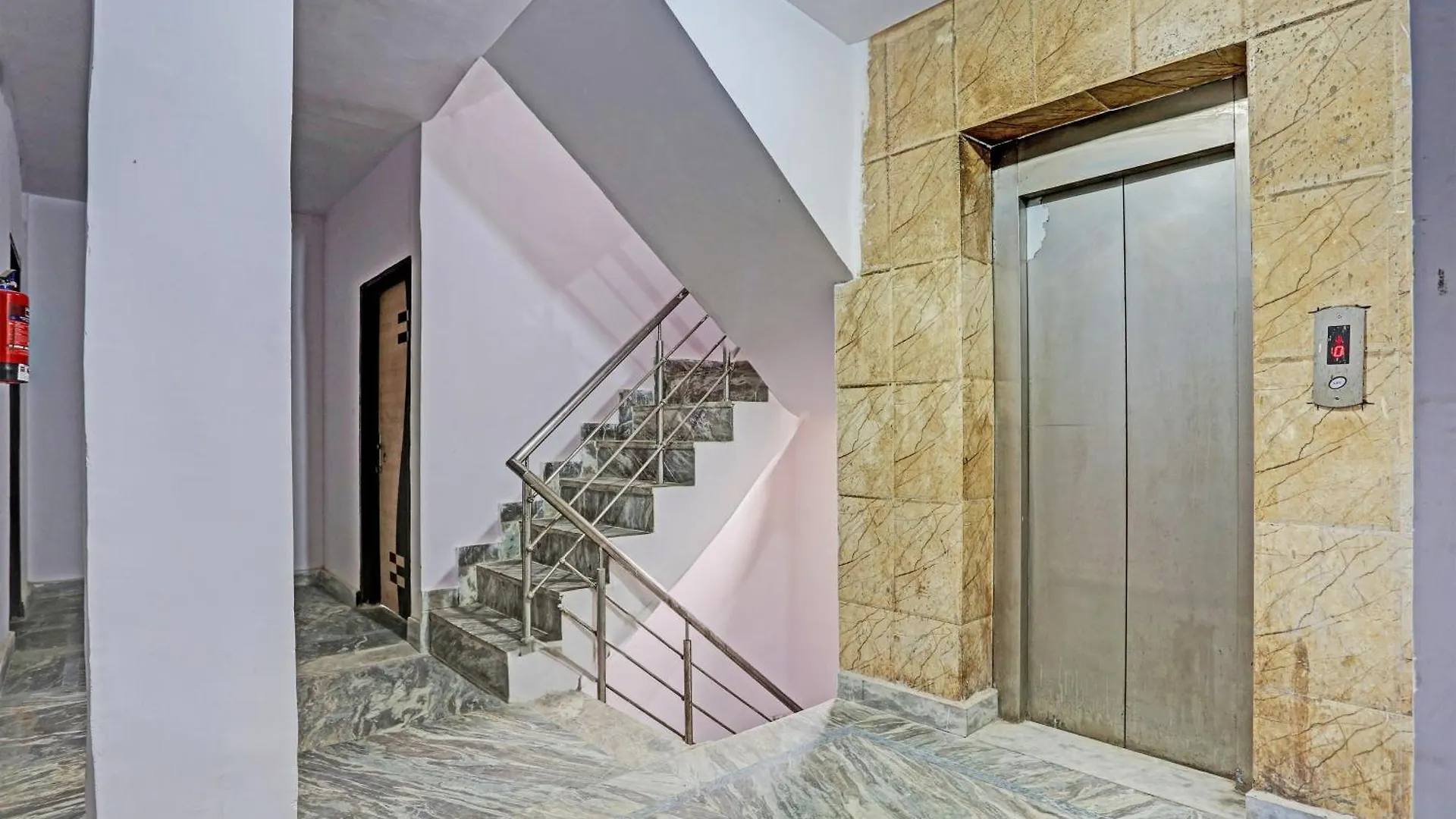 Hotel O Blue Moon Residency Delhi